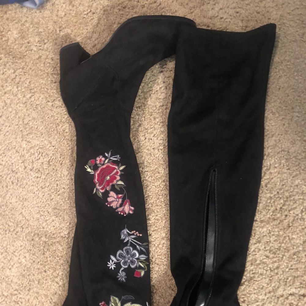 Over the knee heal boots